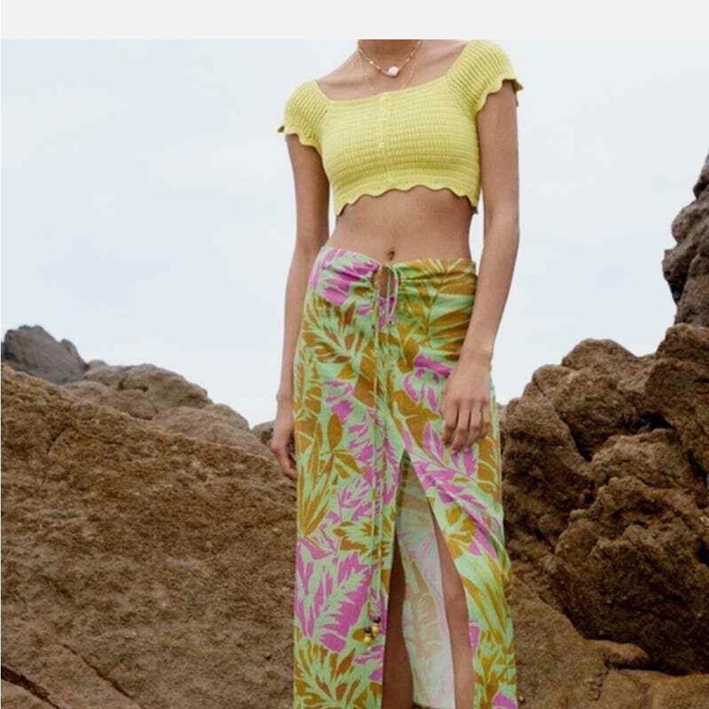 Zara Vibrant Pink and Orange Tropical Skirt - Picture 1 of 4